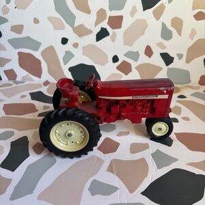 Vintage ERTL 1974 1/16 Vintage International Diecast Tractor Metal Toy Farm Red*